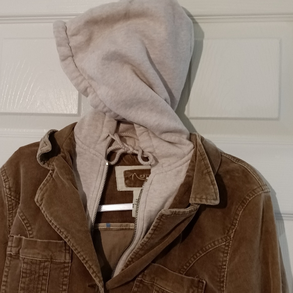Nori Size 1 Jacket over hoodie from 2000's - Picture 5 of 5